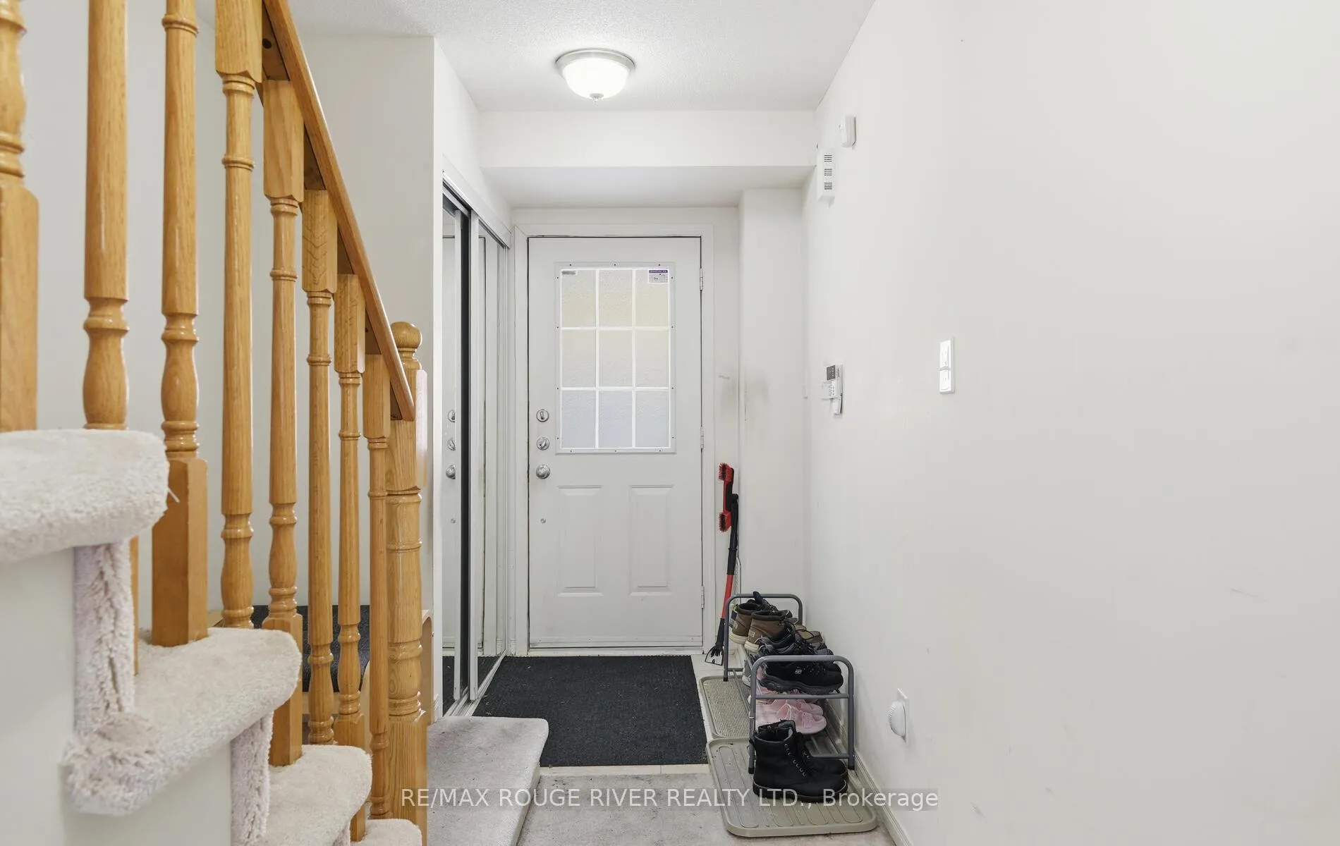 Photo 4 of Unit 38, 1850 Kingston Road, Pickering, Village East — HOMEH