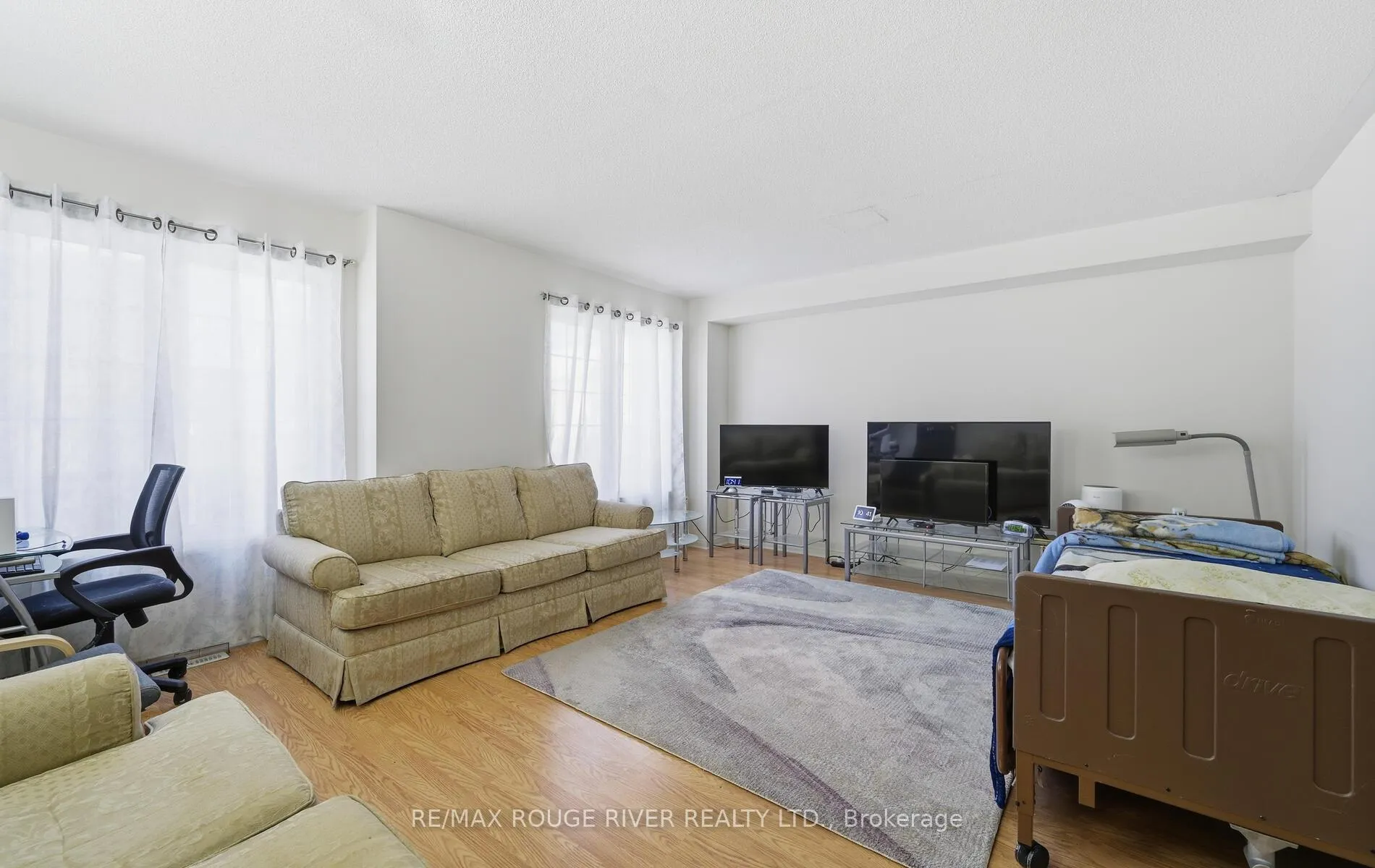 Photo 7 of Unit 38, 1850 Kingston Road, Pickering, Village East — HOMEH
