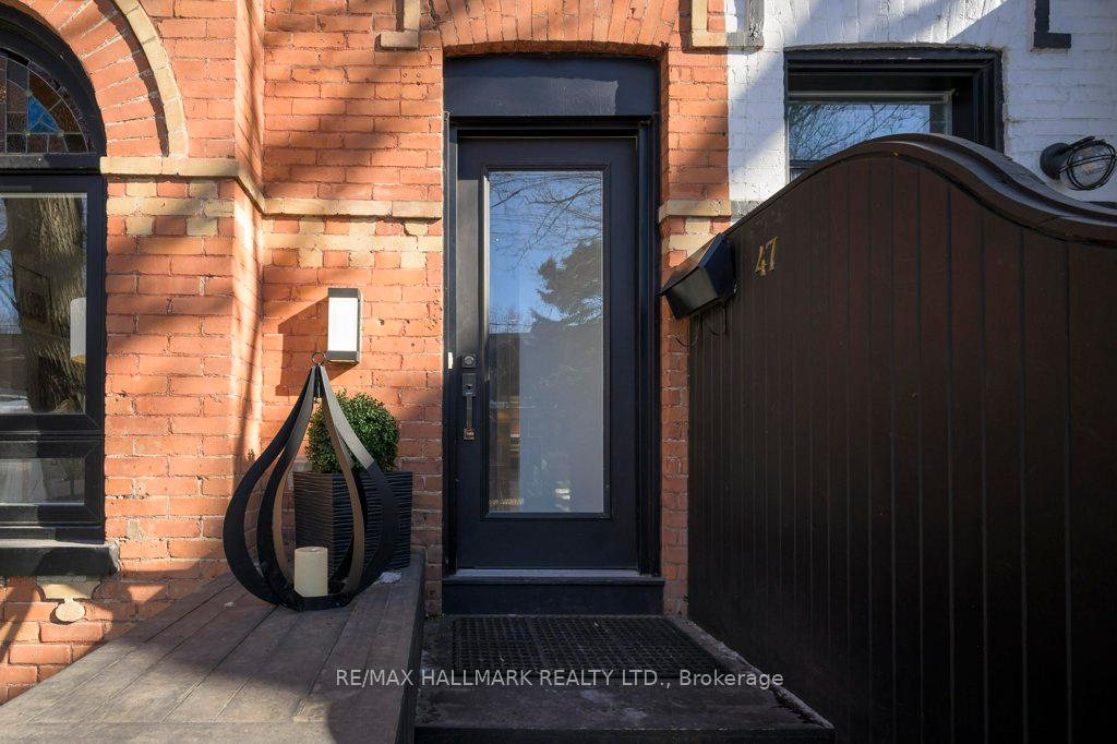 Photo 2 of 47 Morse Street, Toronto, South Riverdale — HOMEH
