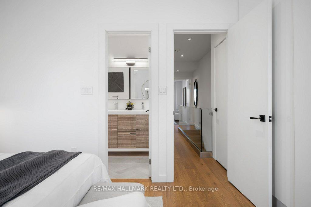 Photo 25 of 47 Morse Street, Toronto, South Riverdale — HOMEH
