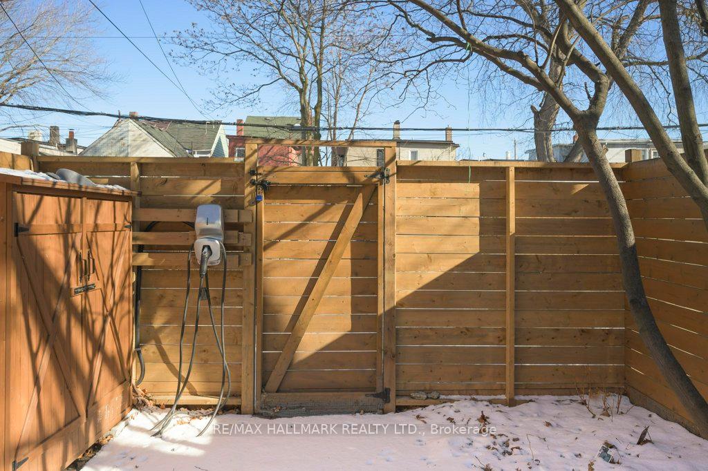 Photo 37 of 47 Morse Street, Toronto, South Riverdale — HOMEH