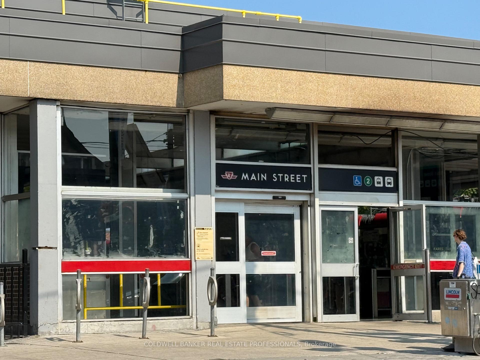 Photo 10 of Unit Upper, 398 Main Street, Toronto, Woodbine-Lumsden — HOMEH