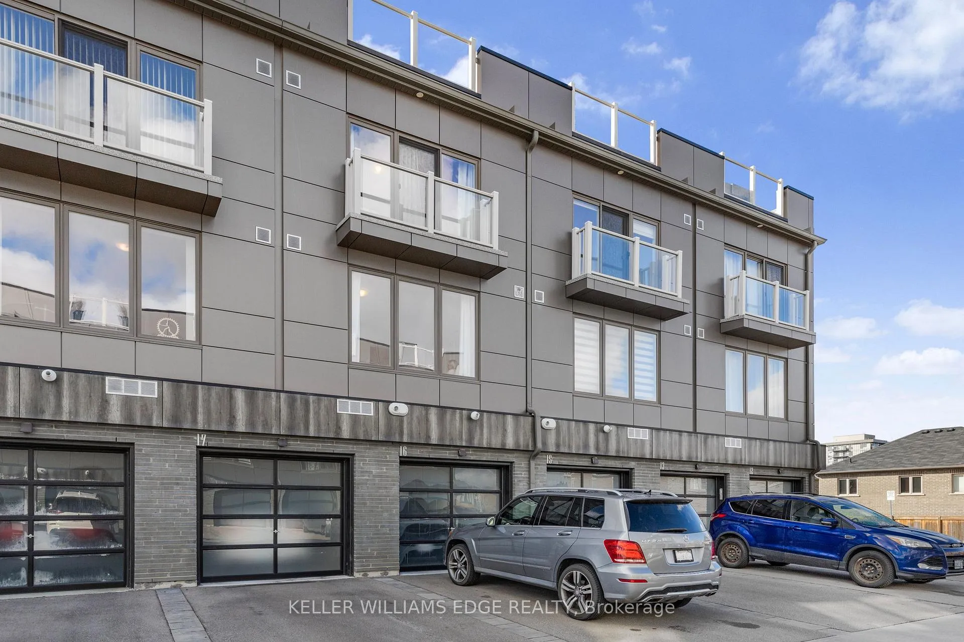 Photo 3 of Unit 16, 261 Skinner Road, Hamilton, Waterdown — HOMEH