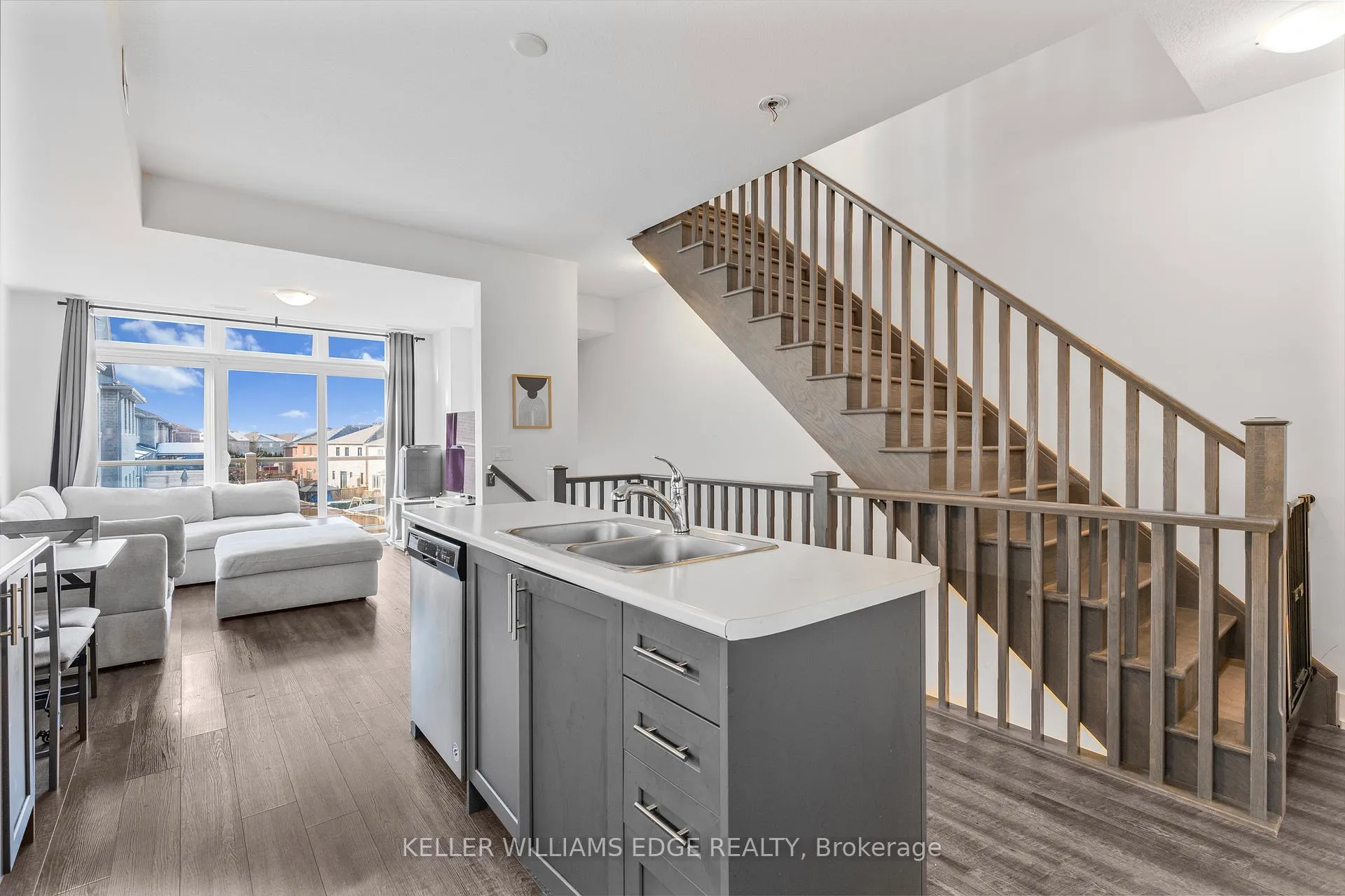 Photo 7 of Unit 16, 261 Skinner Road, Hamilton, Waterdown — HOMEH