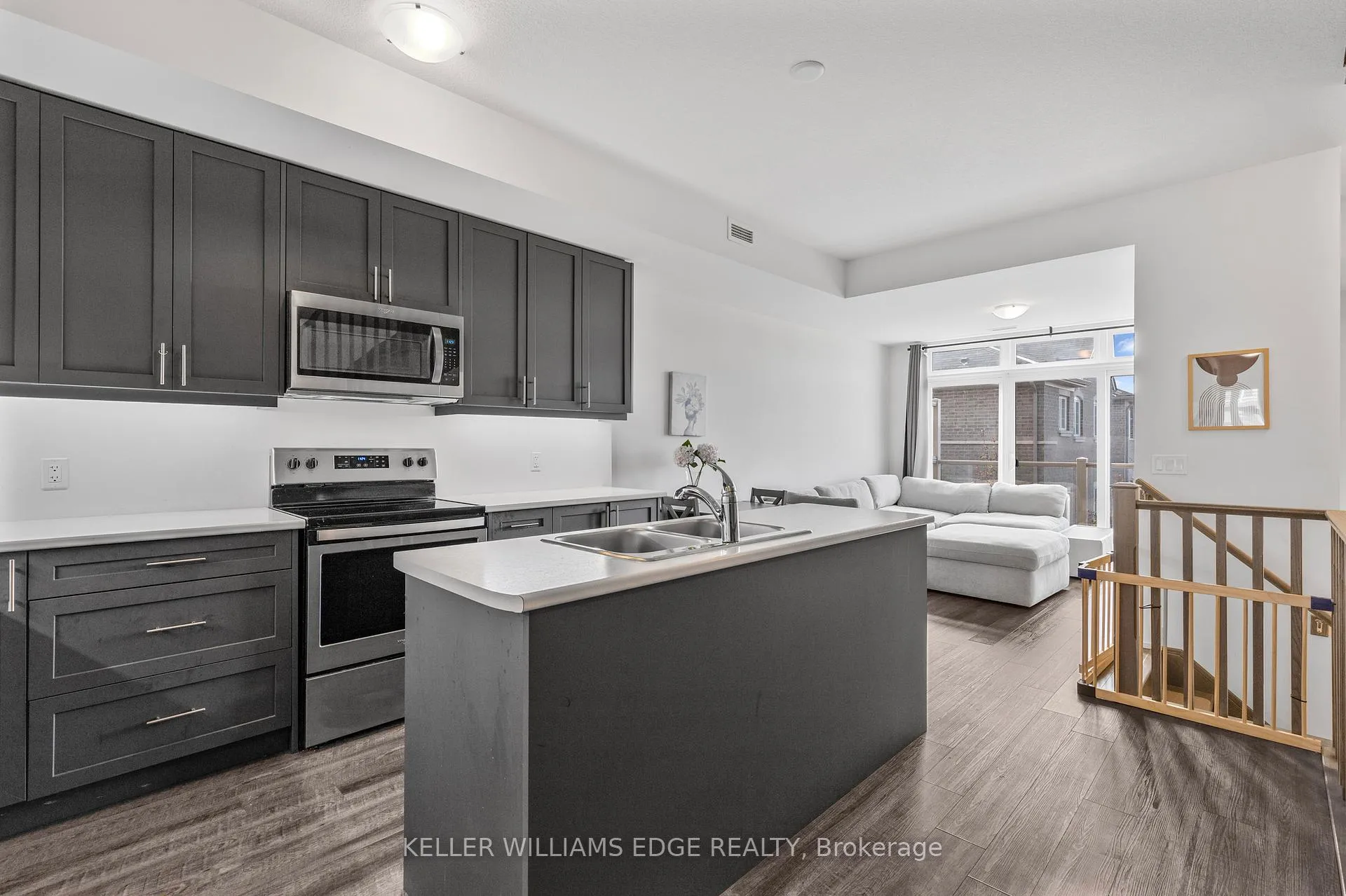 Photo 8 of Unit 16, 261 Skinner Road, Hamilton, Waterdown — HOMEH