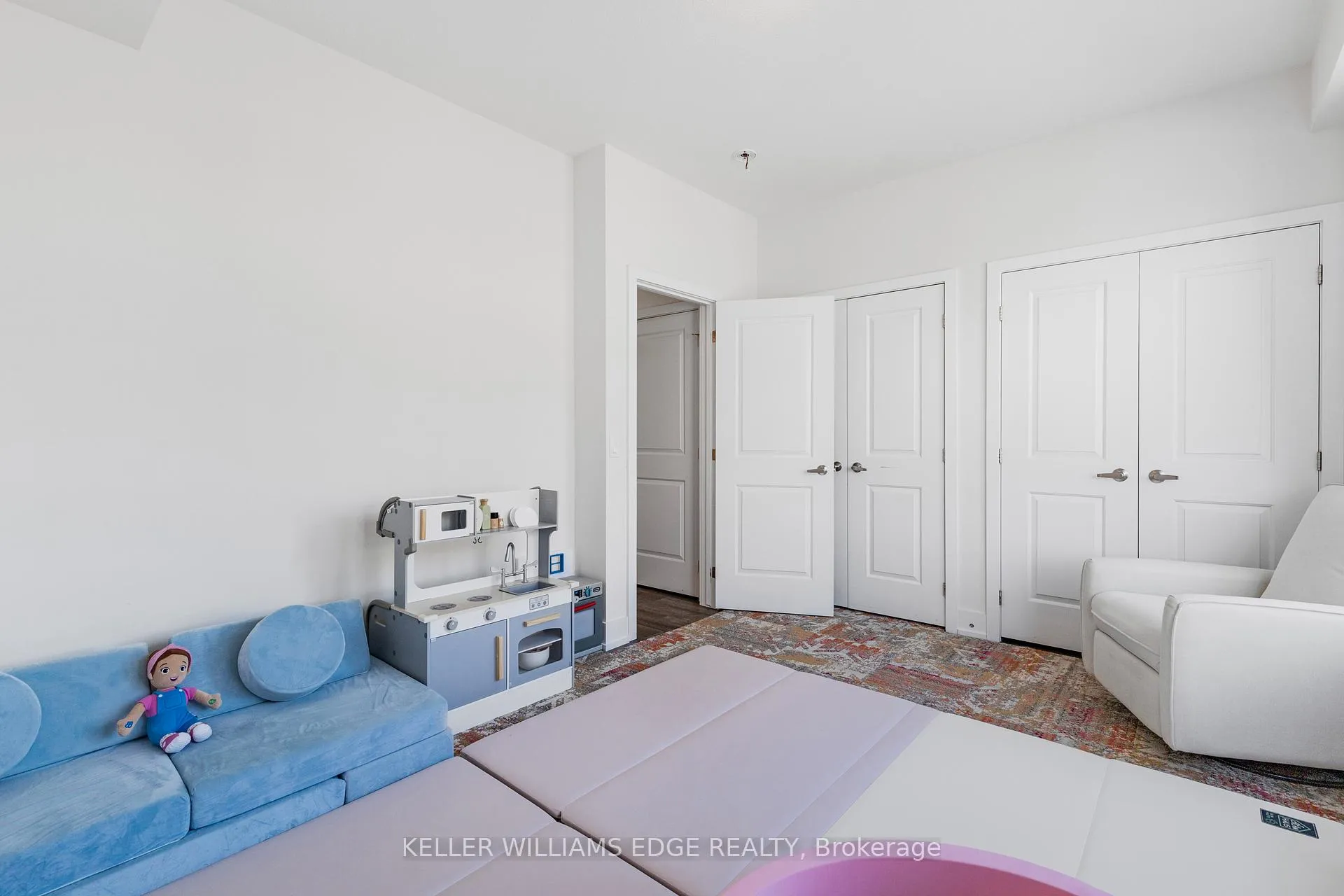 Photo 16 of Unit 16, 261 Skinner Road, Hamilton, Waterdown — HOMEH
