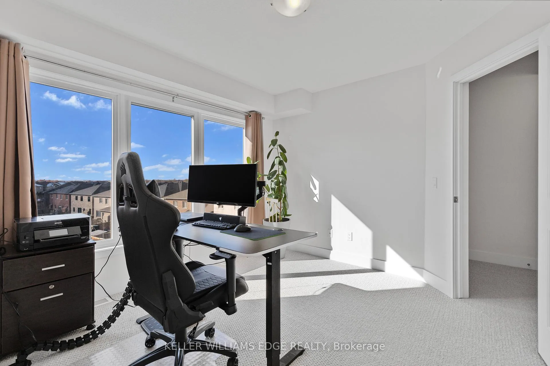 Photo 17 of Unit 16, 261 Skinner Road, Hamilton, Waterdown — HOMEH