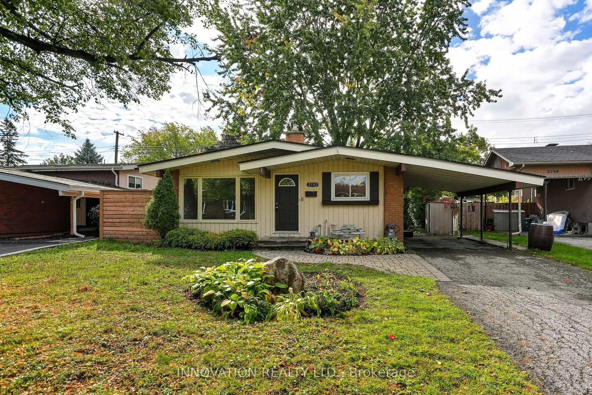 Photo 2 of 2302 Horton Street, Ottawa, Elmvale Acres/Urbandale — HOMEH