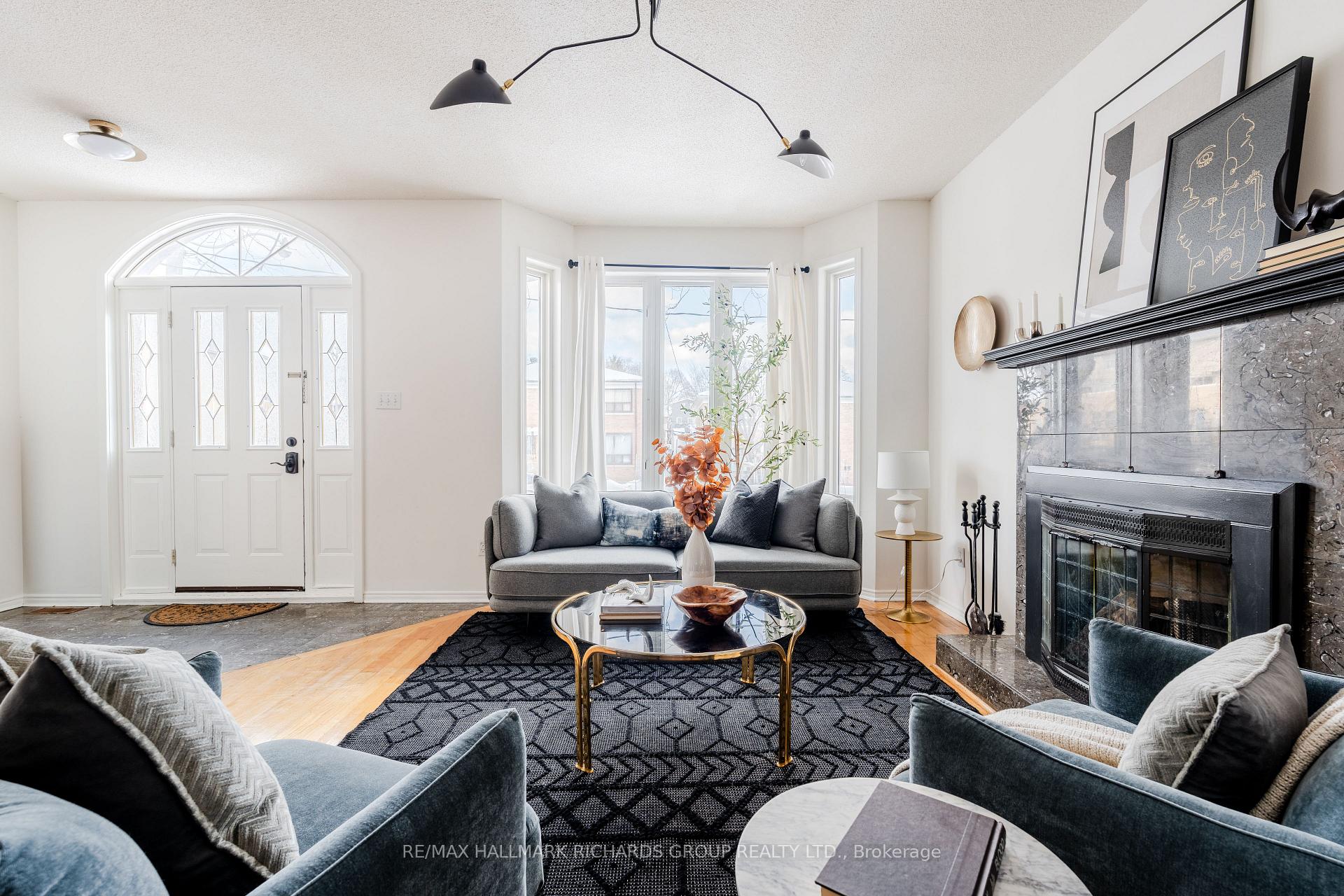 Photo 4 of 84 Glenside Avenue, Toronto, Greenwood-Coxwell — HOMEH