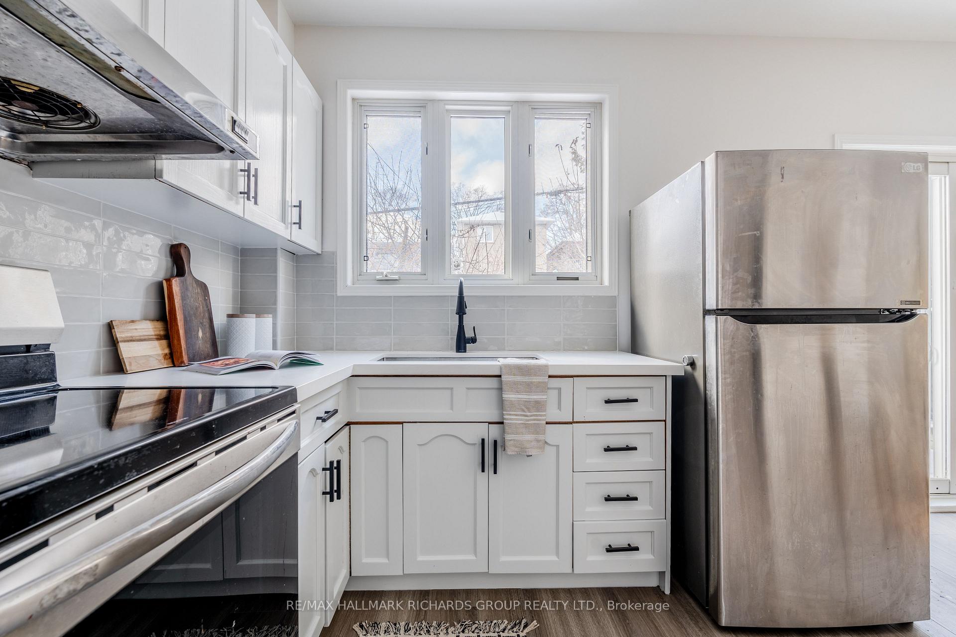 Photo 8 of 84 Glenside Avenue, Toronto, Greenwood-Coxwell — HOMEH
