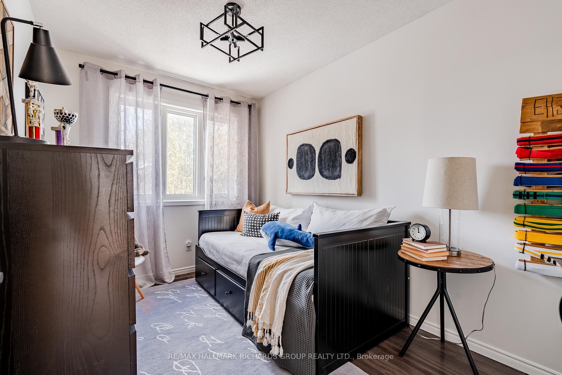 Photo 14 of 84 Glenside Avenue, Toronto, Greenwood-Coxwell — HOMEH