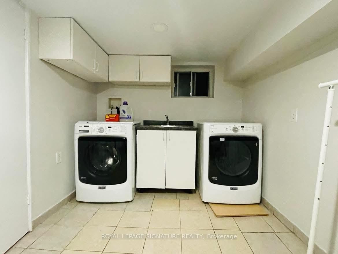 Photo 7 of Unit Basement, 166 Chaplin Crescent, Toronto, Forest Hill South — HOMEH