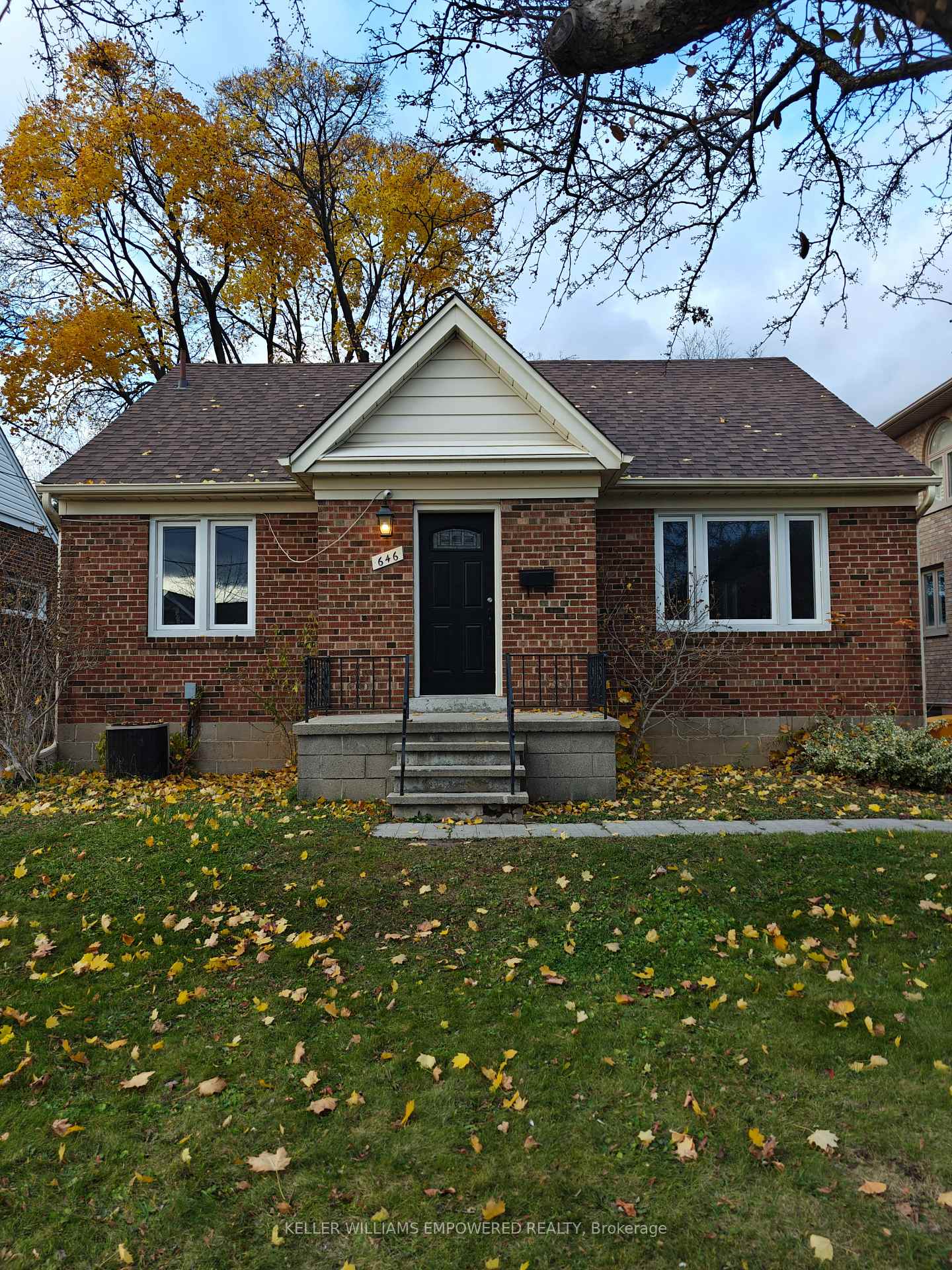 Photo 1 of 646 Glengrove Avenue W, Toronto, Englemount-Lawrence — HOMEH