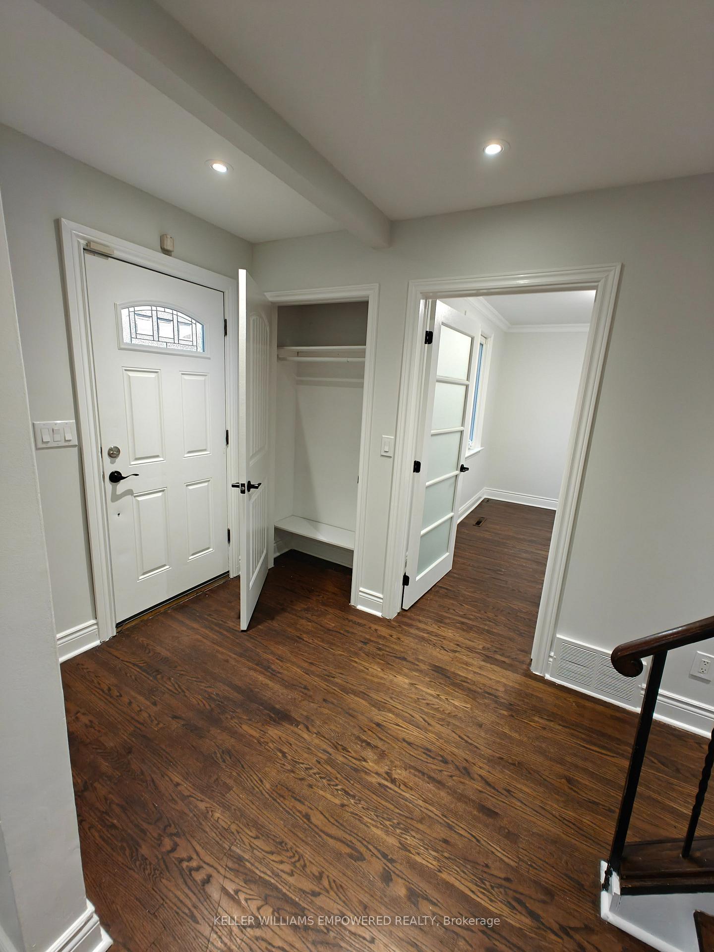 Photo 5 of 646 Glengrove Avenue W, Toronto, Englemount-Lawrence — HOMEH