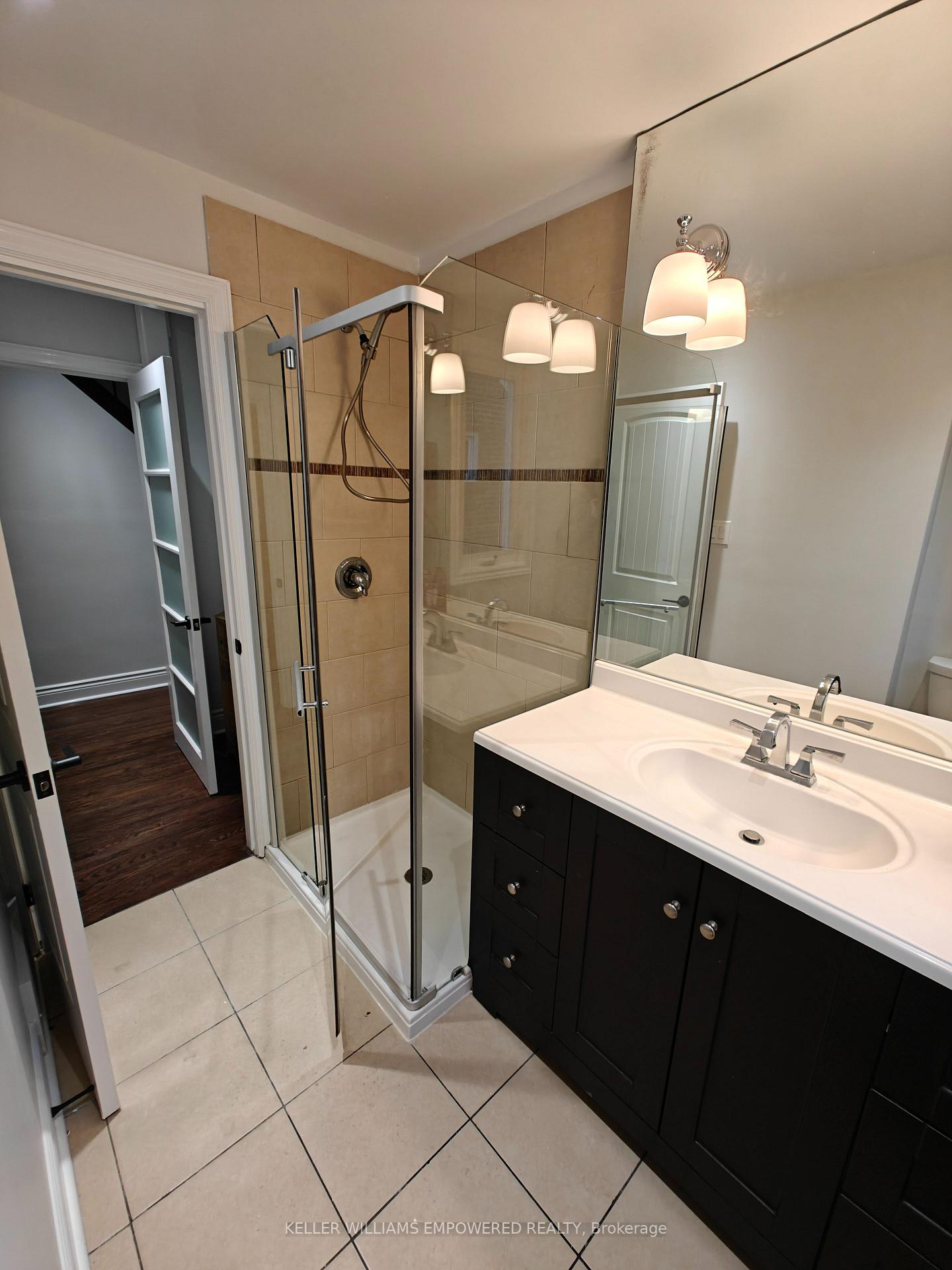 Photo 8 of 646 Glengrove Avenue W, Toronto, Englemount-Lawrence — HOMEH