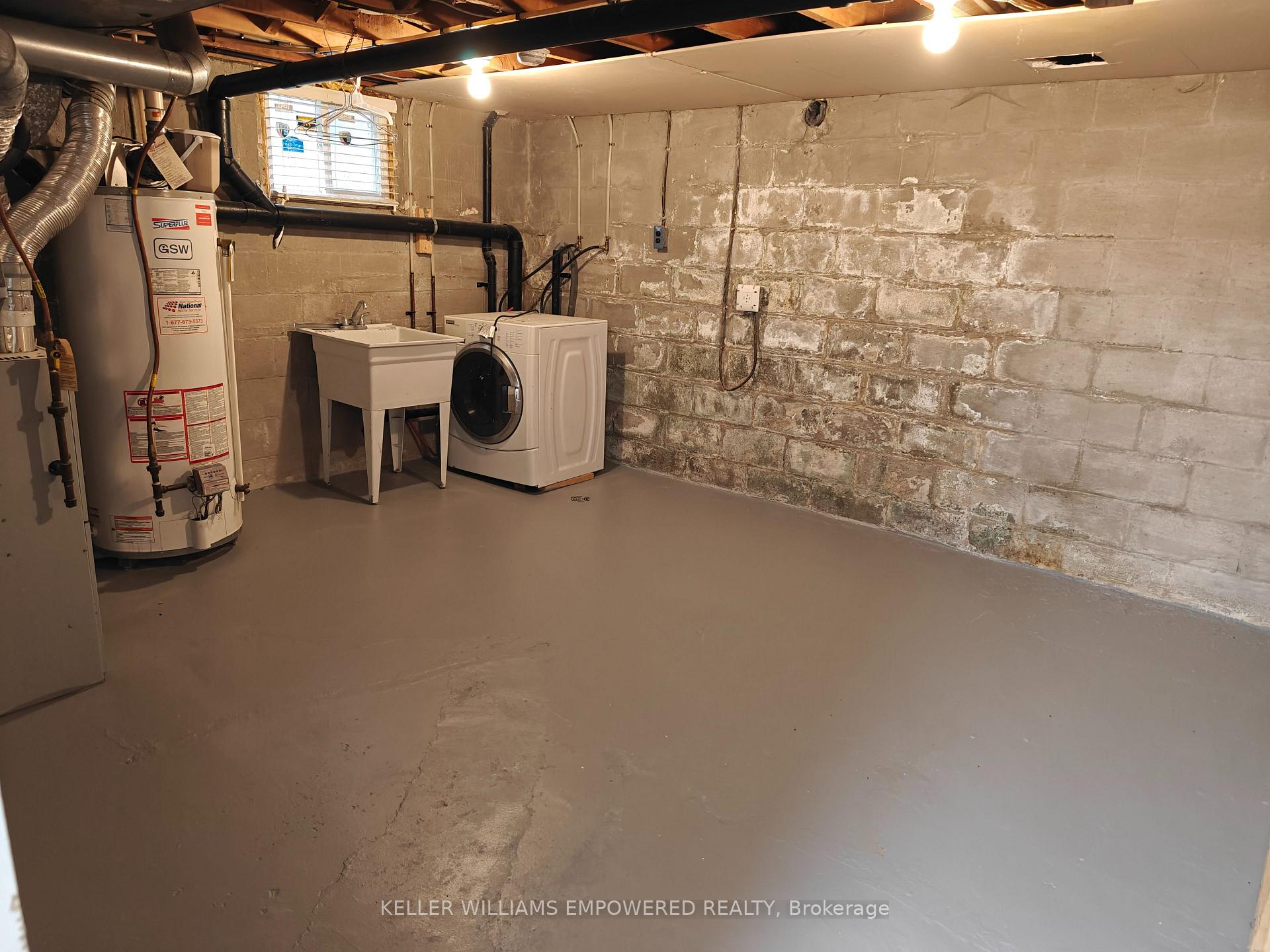 Photo 22 of 646 Glengrove Avenue W, Toronto, Englemount-Lawrence — HOMEH