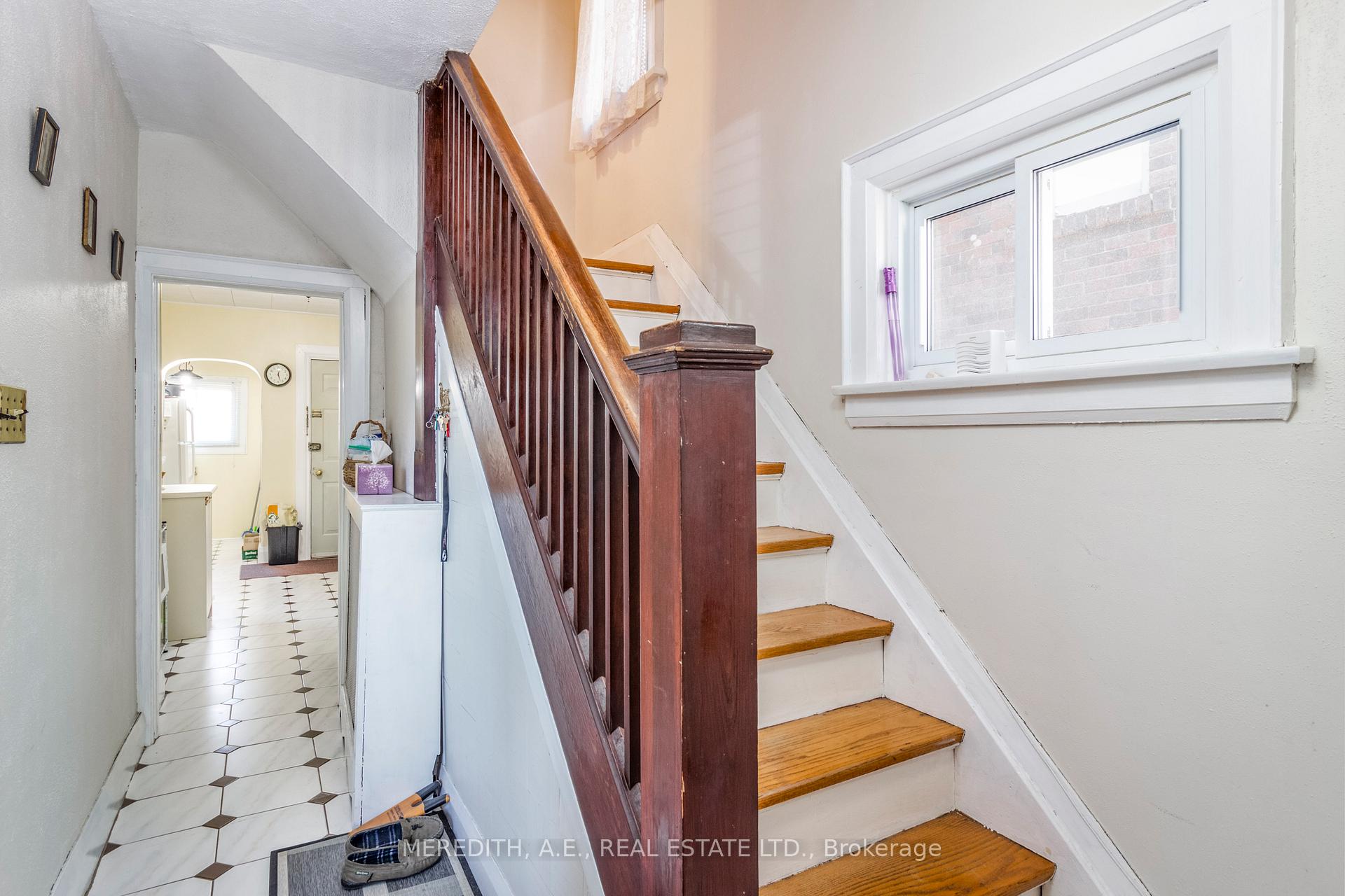 Photo 4 of 16 Heddington Avenue, Toronto, Lawrence Park South — HOMEH