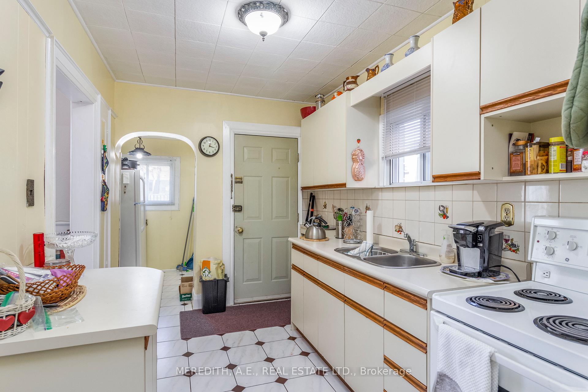 Photo 5 of 16 Heddington Avenue, Toronto, Lawrence Park South — HOMEH