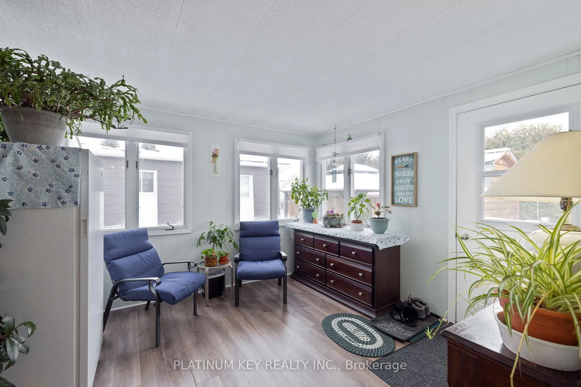Photo 7 of 477 Richard Crescent, Strathroy-Caradoc, SE — HOMEH