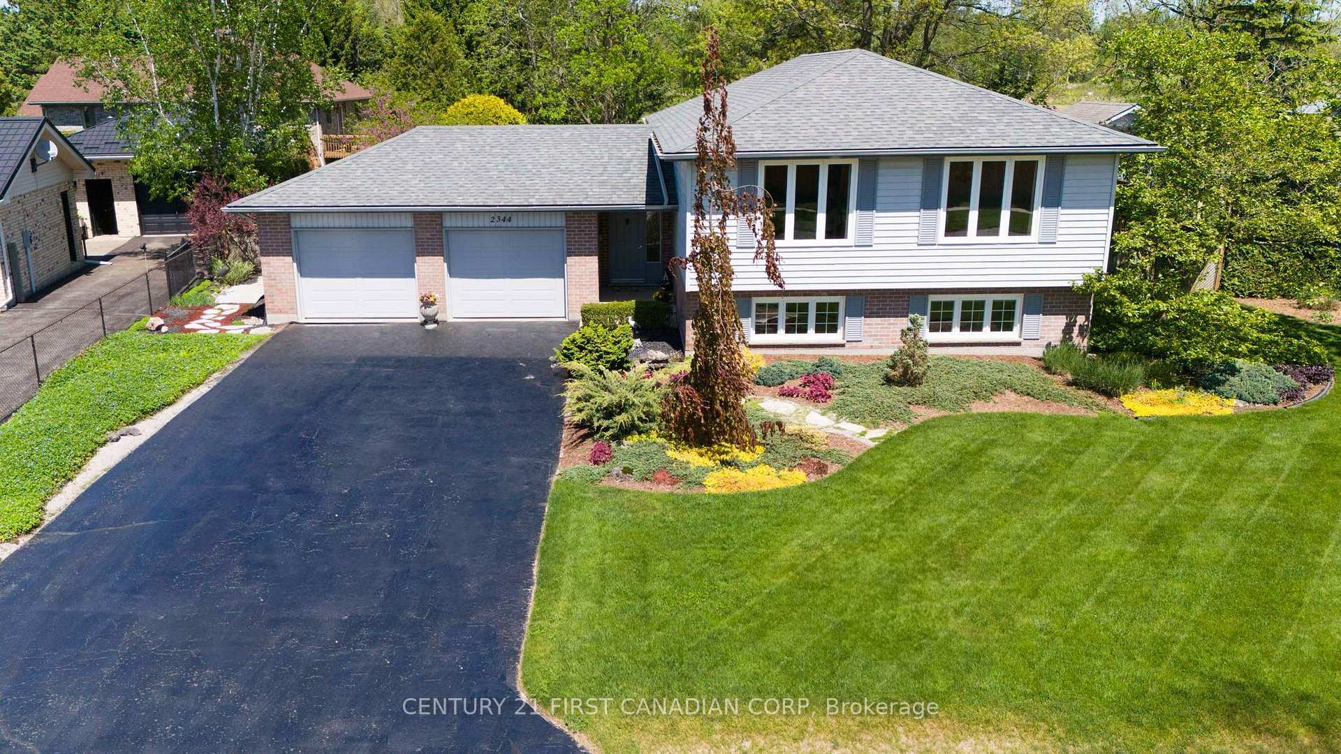 Photo 1 of 2344 Bentim Road, Strathroy-Caradoc, Mount Brydges — HOMEH