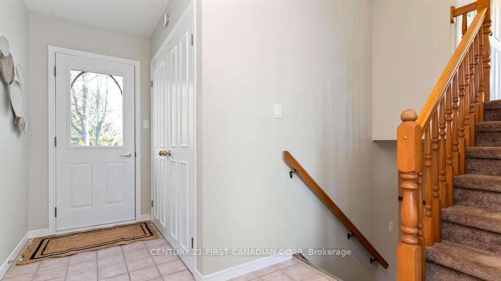 Photo 6 of 2344 Bentim Road, Strathroy-Caradoc, Mount Brydges — HOMEH