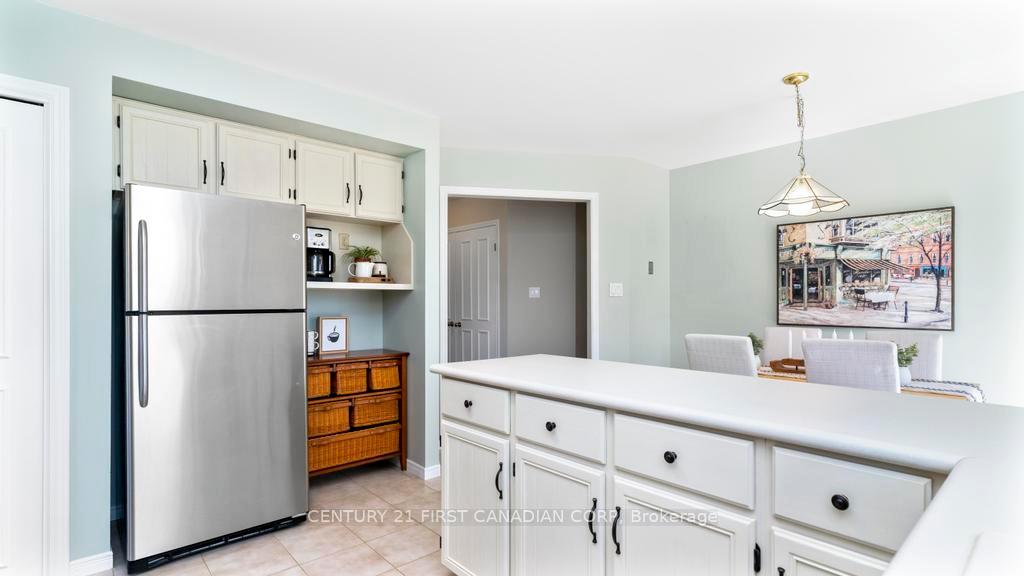Photo 15 of 2344 Bentim Road, Strathroy-Caradoc, Mount Brydges — HOMEH
