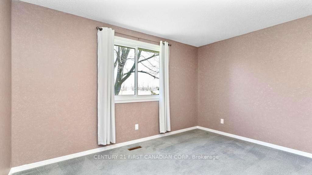 Photo 20 of 2344 Bentim Road, Strathroy-Caradoc, Mount Brydges — HOMEH