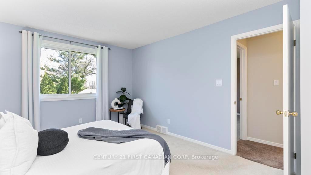 Photo 23 of 2344 Bentim Road, Strathroy-Caradoc, Mount Brydges — HOMEH