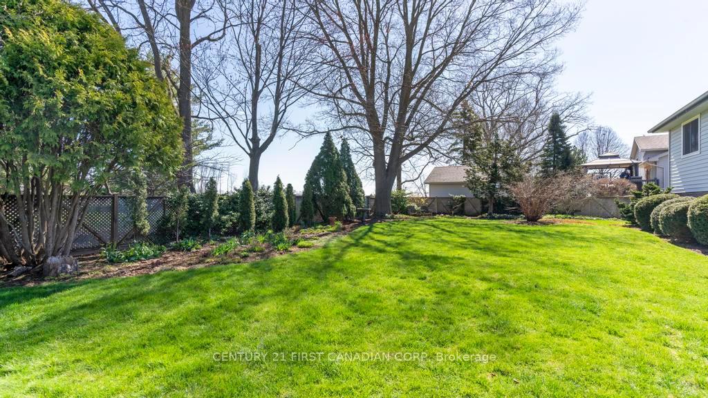 Photo 31 of 2344 Bentim Road, Strathroy-Caradoc, Mount Brydges — HOMEH