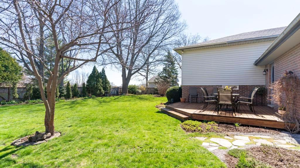 Photo 32 of 2344 Bentim Road, Strathroy-Caradoc, Mount Brydges — HOMEH