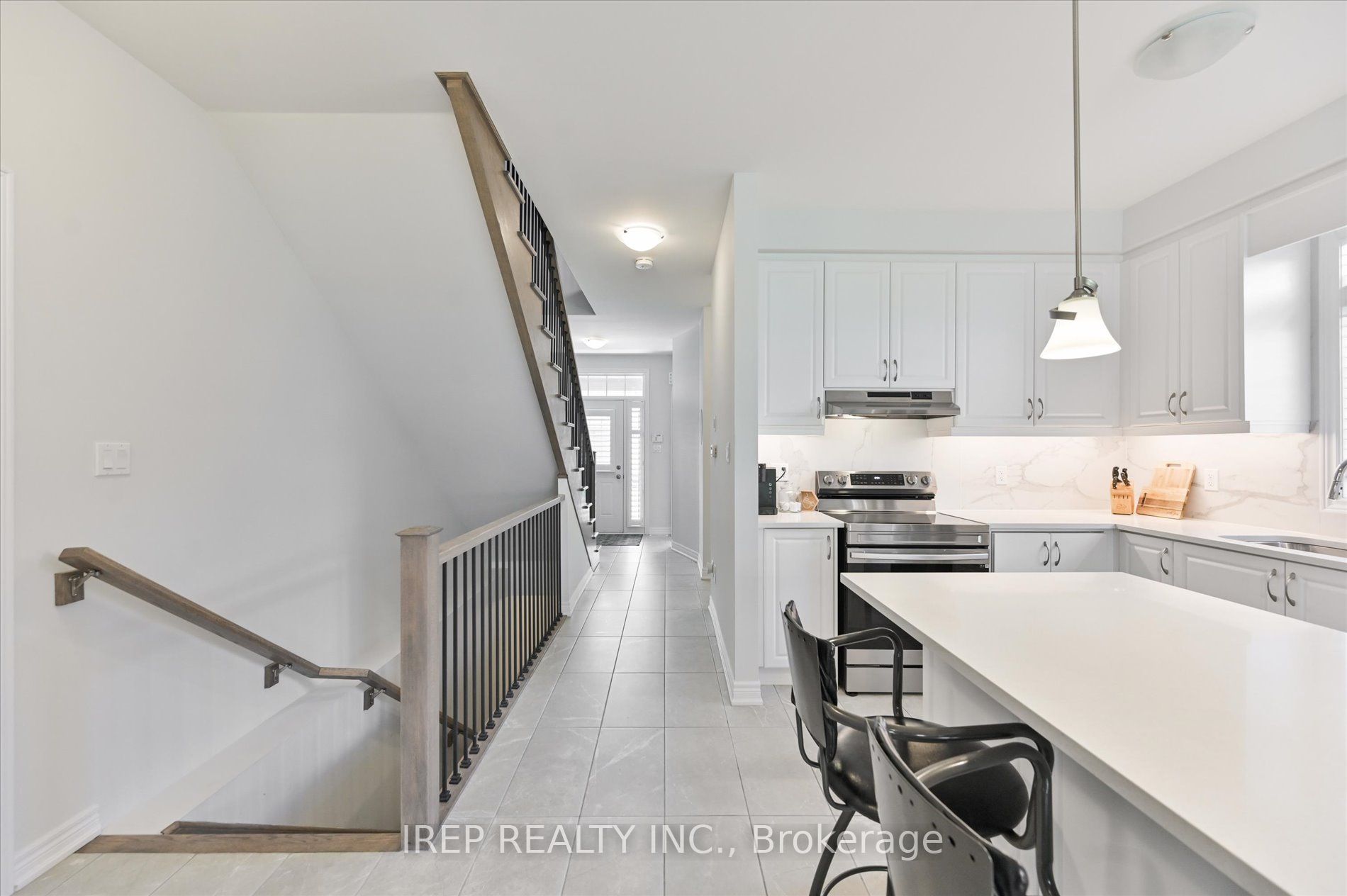 Photo 36 of 45 Overlea Drive, Brampton, Sandringham-Wellington — HOMEH