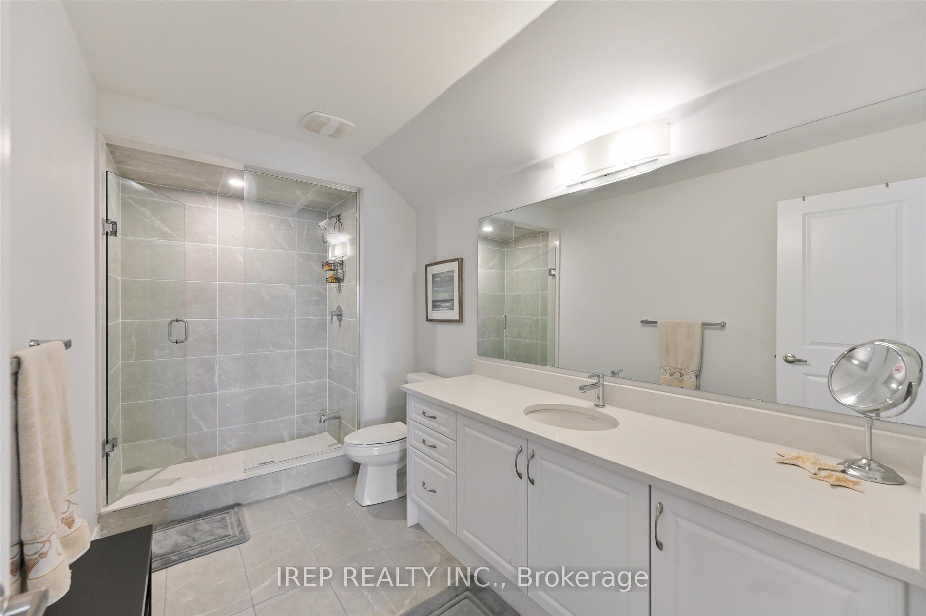 Photo 53 of 45 Overlea Drive, Brampton, Sandringham-Wellington — HOMEH