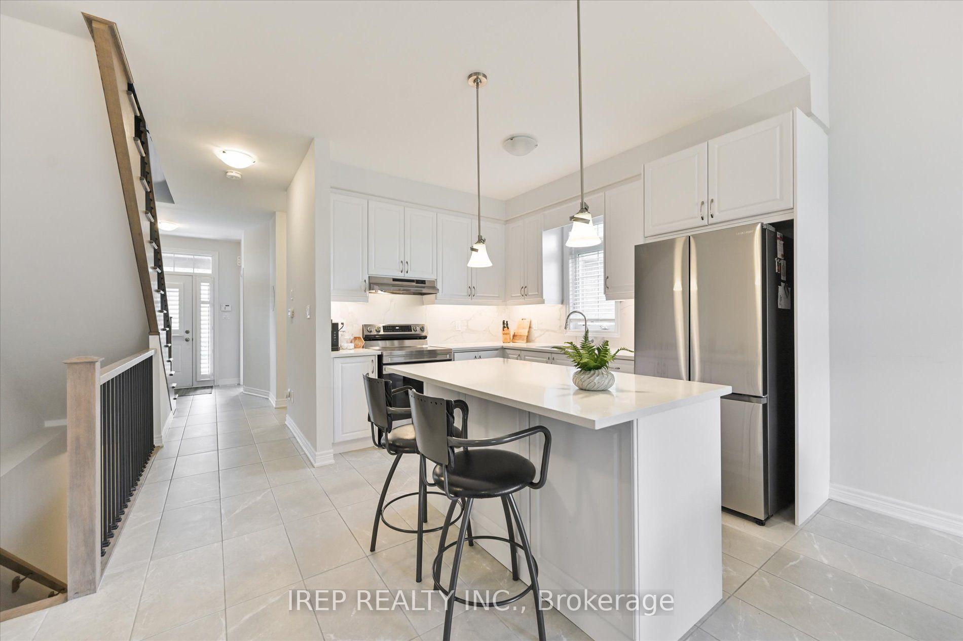 Photo 38 of 45 Overlea Drive, Brampton, Sandringham-Wellington — HOMEH