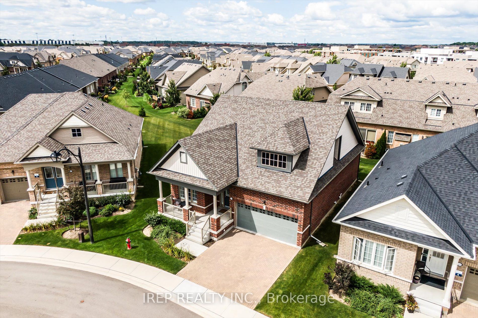 Photo 32 of 45 Overlea Drive, Brampton, Sandringham-Wellington — HOMEH