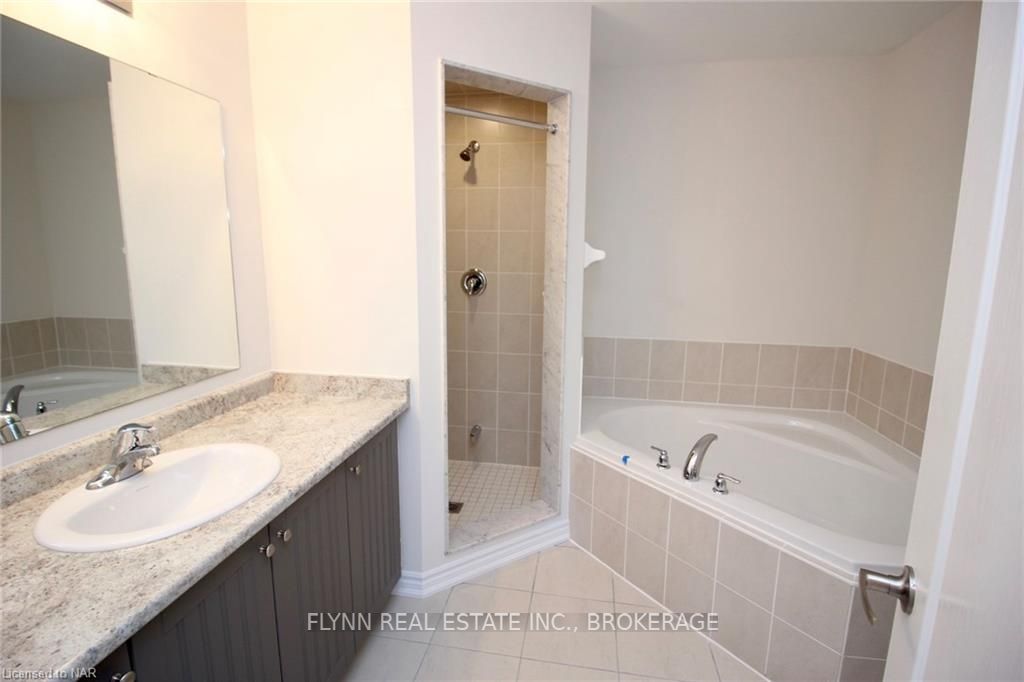 Photo 13 of 85 Baker Street, Thorold, Thorold Downtown — HOMEH