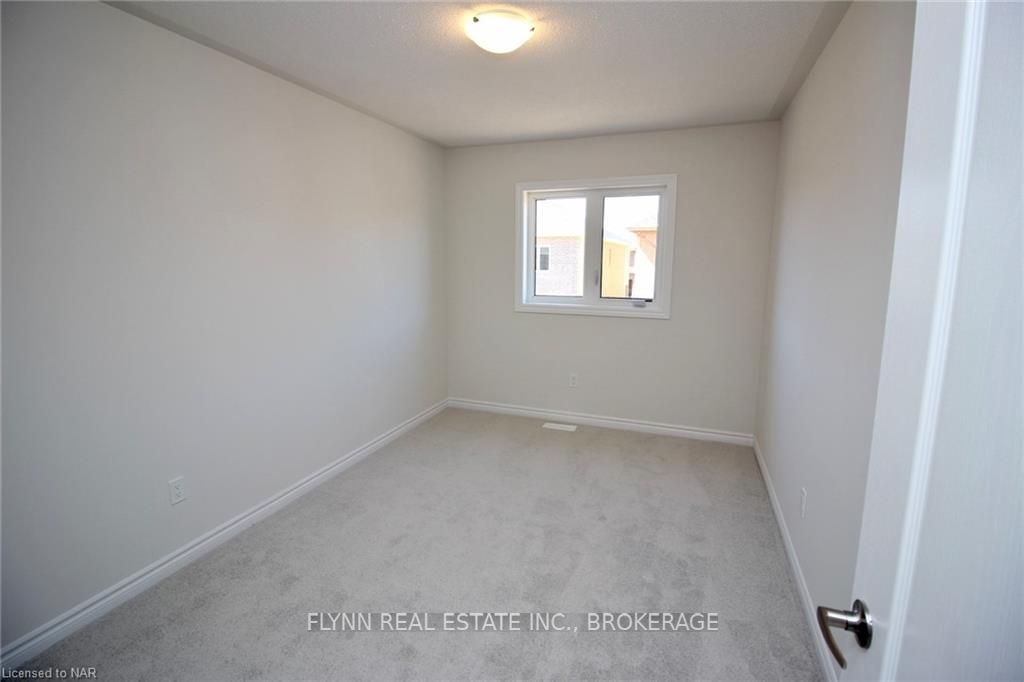 Photo 15 of 85 Baker Street, Thorold, Thorold Downtown — HOMEH