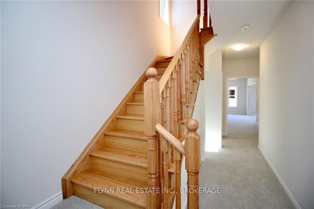 Photo 10 of 85 Baker Street, Thorold, Thorold Downtown — HOMEH