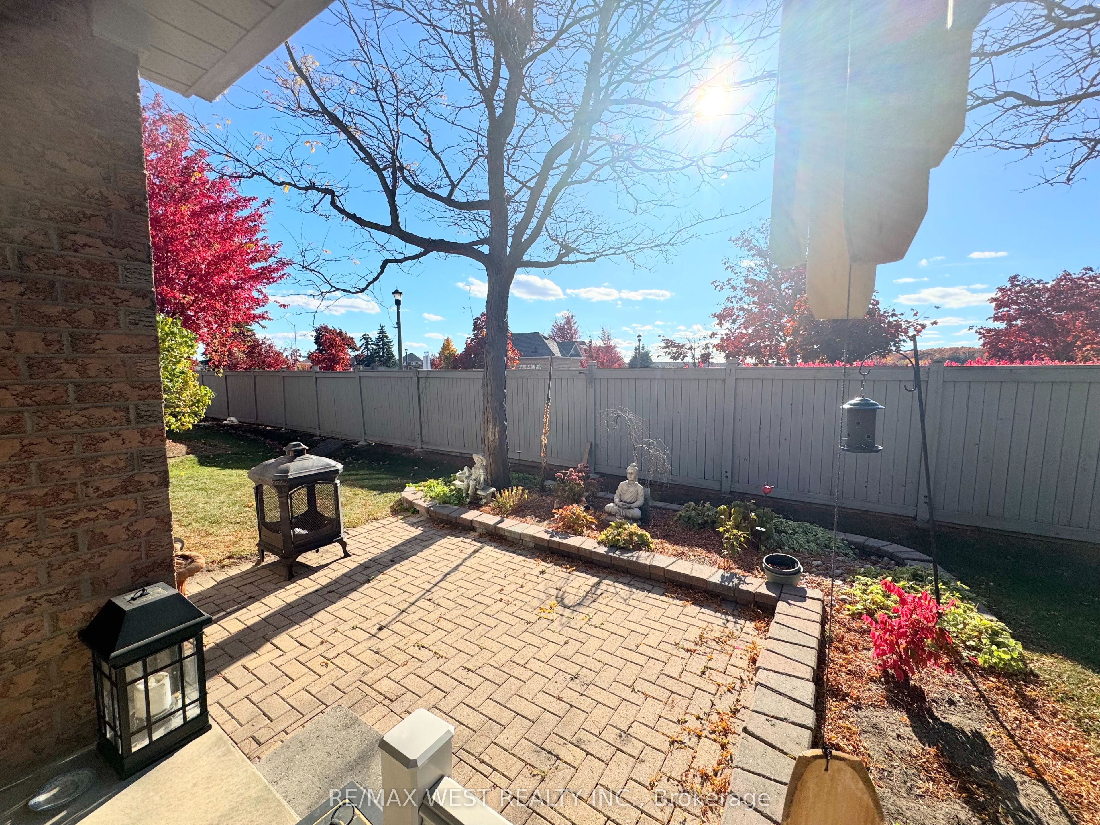 Photo 79 of Unit 2, 3 Larkdale Terrace, Brampton, Sandringham-Wellington — HOMEH