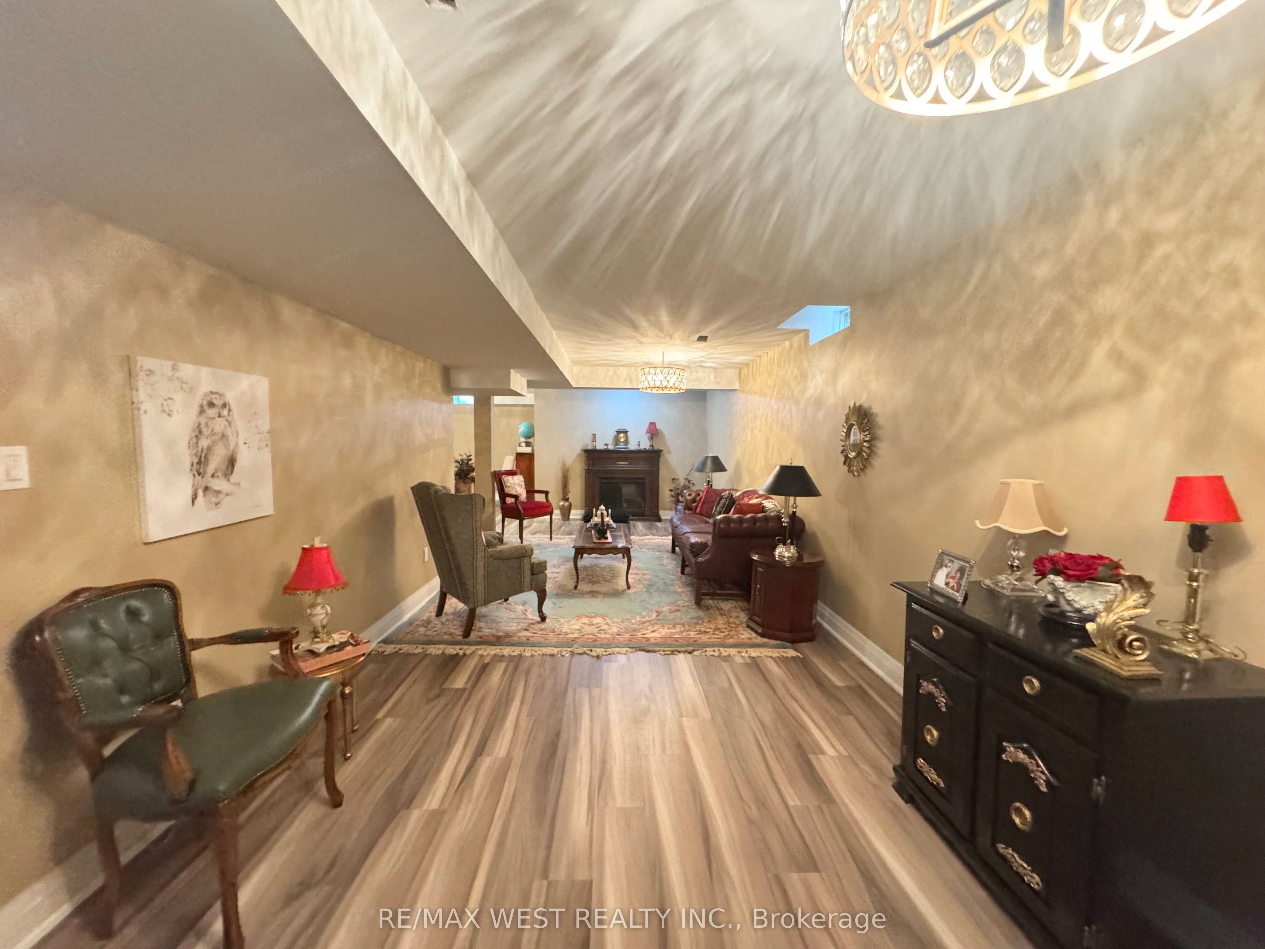 Photo 70 of Unit 2, 3 Larkdale Terrace, Brampton, Sandringham-Wellington — HOMEH