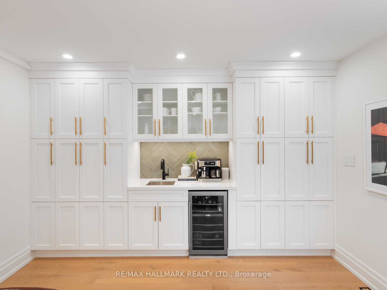 Photo 18 of 18 Thorncliffe Avenue, Toronto, Playter Estates-Danforth — HOMEH