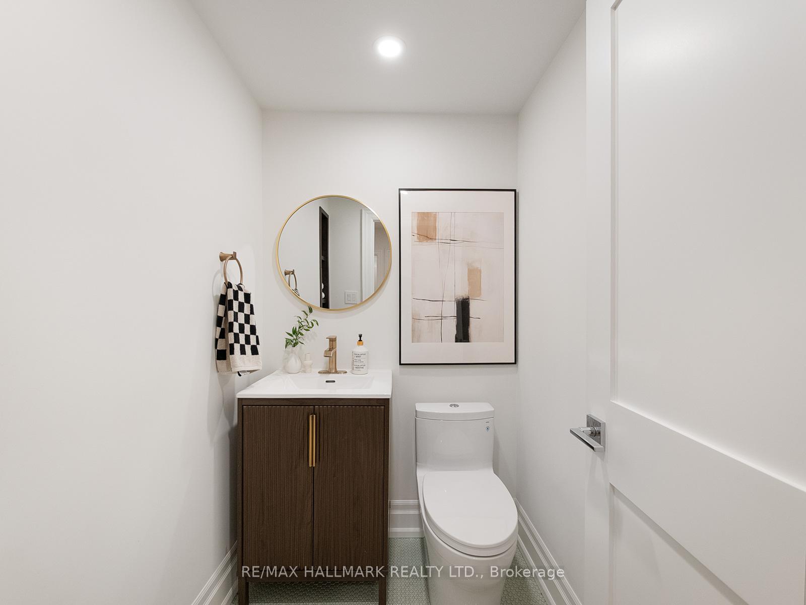 Photo 19 of 18 Thorncliffe Avenue, Toronto, Playter Estates-Danforth — HOMEH