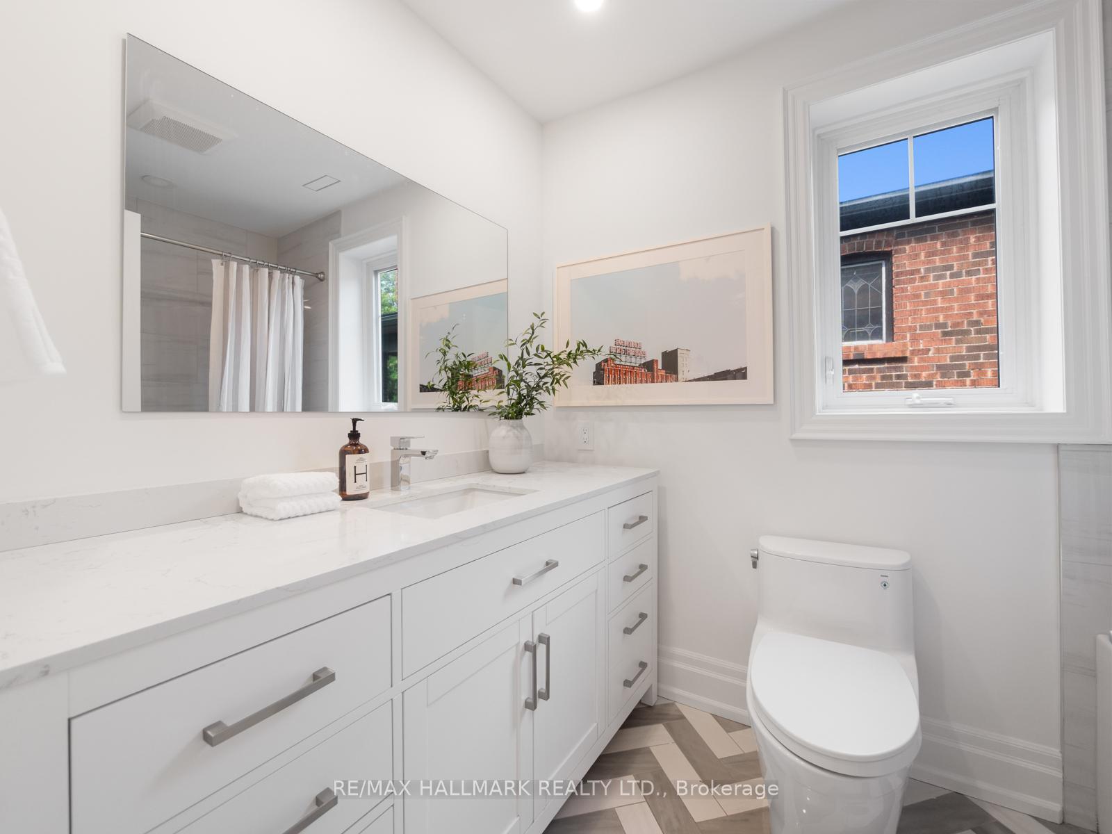Photo 27 of 18 Thorncliffe Avenue, Toronto, Playter Estates-Danforth — HOMEH