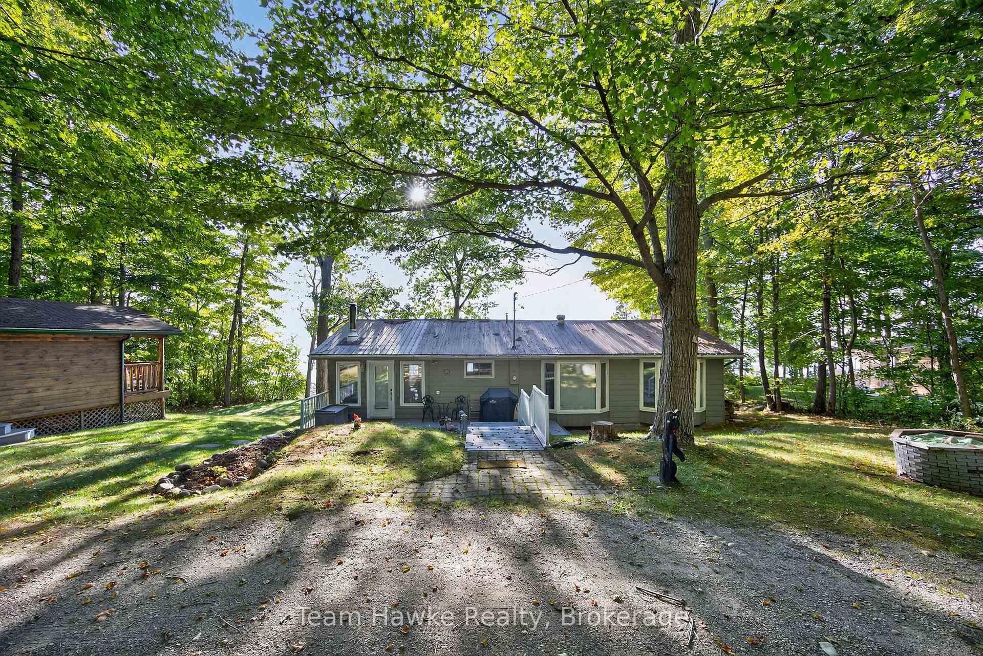 Photo 5 of 2082 Tiny Beaches Road N, Tiny, Rural Tiny — HOMEH