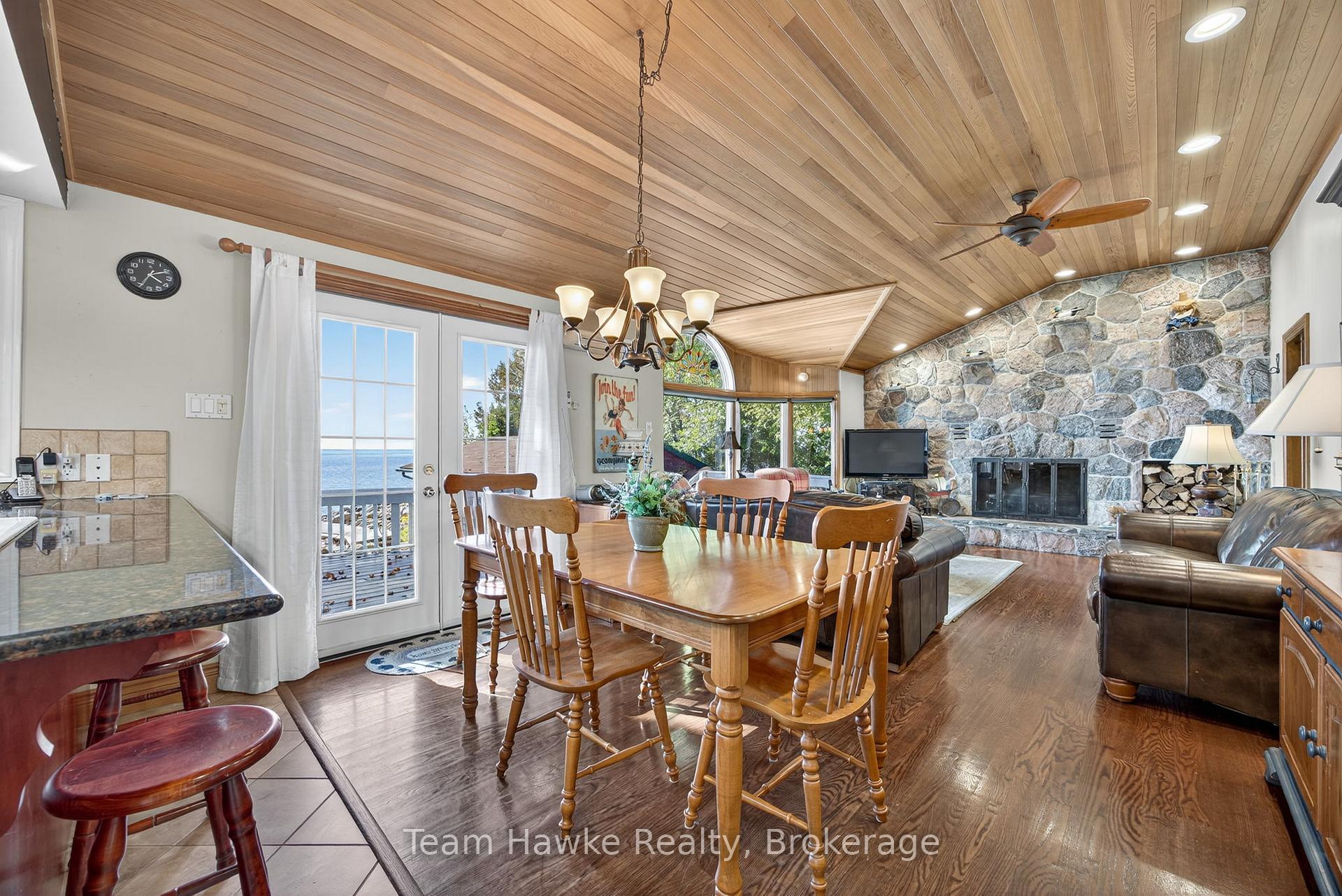 Photo 12 of 2082 Tiny Beaches Road N, Tiny, Rural Tiny — HOMEH