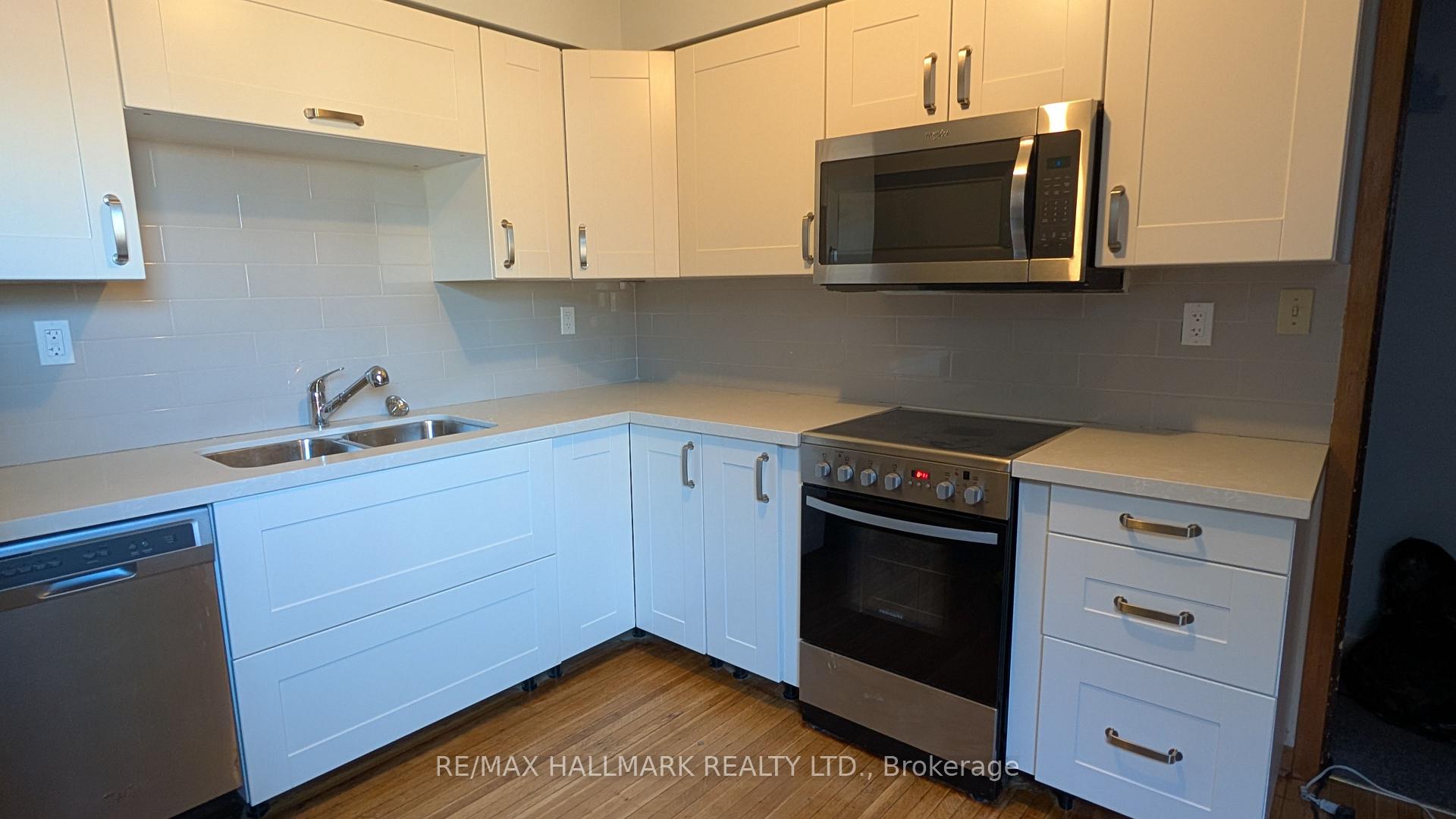 Photo 2 of Unit Upper, 680 Crawford Street, Toronto, Palmerston-Little Italy — HOMEH
