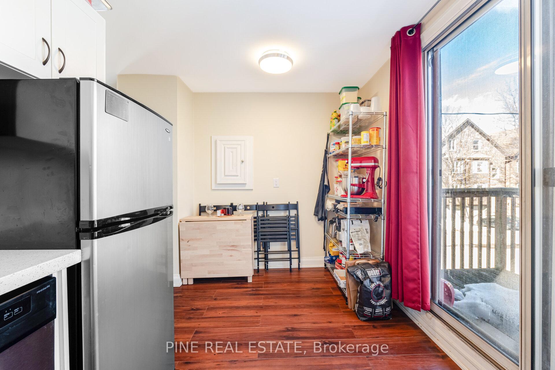 Photo 9 of Unit Upper, 655 Coxwell Avenue, Toronto, Woodbine Corridor — HOMEH