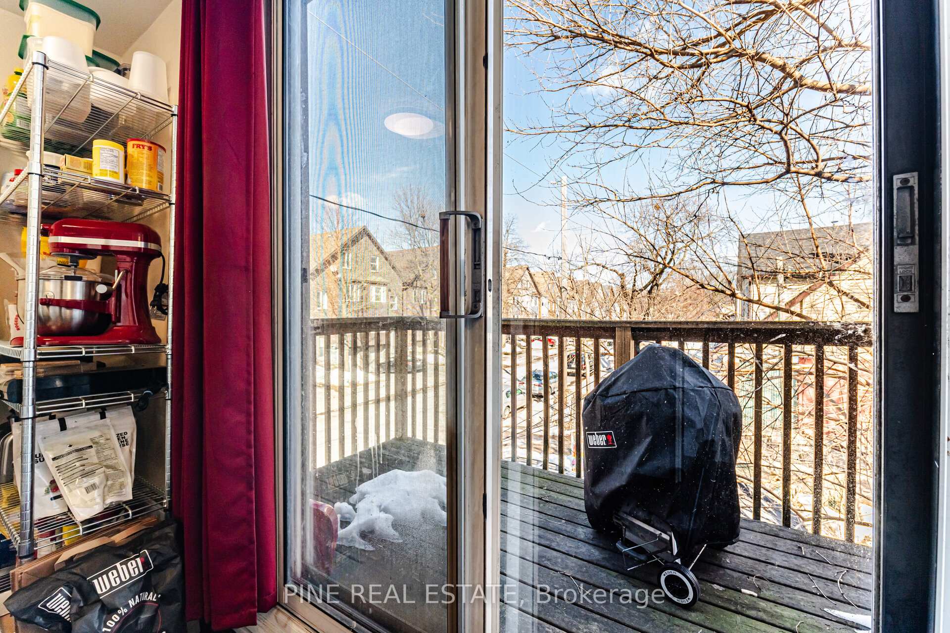 Photo 13 of Unit Upper, 655 Coxwell Avenue, Toronto, Woodbine Corridor — HOMEH