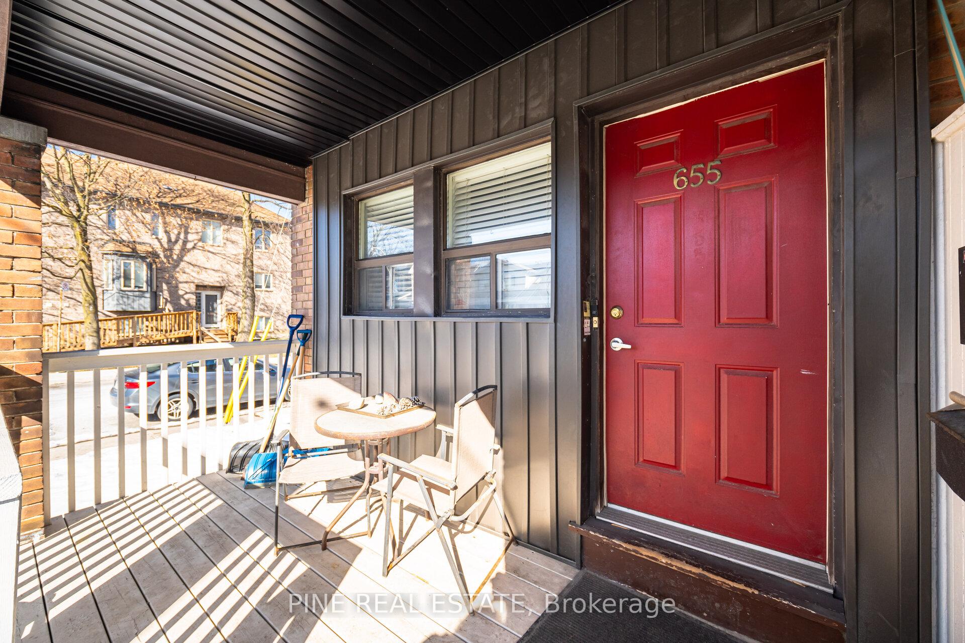 Photo 15 of Unit Upper, 655 Coxwell Avenue, Toronto, Woodbine Corridor — HOMEH