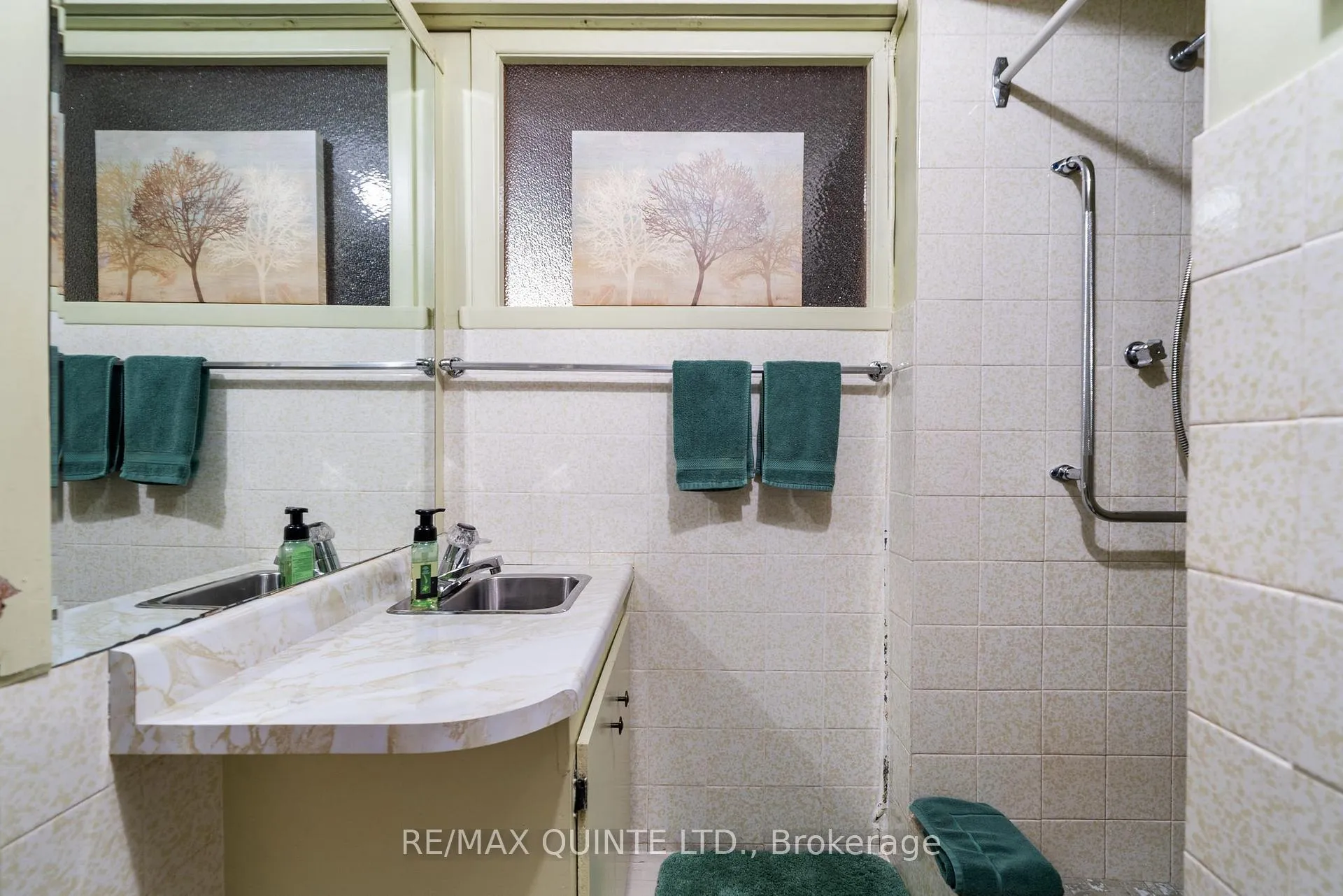Photo 29 of 9 Sunset Drive, Belleville, Belleville Ward — HOMEH
