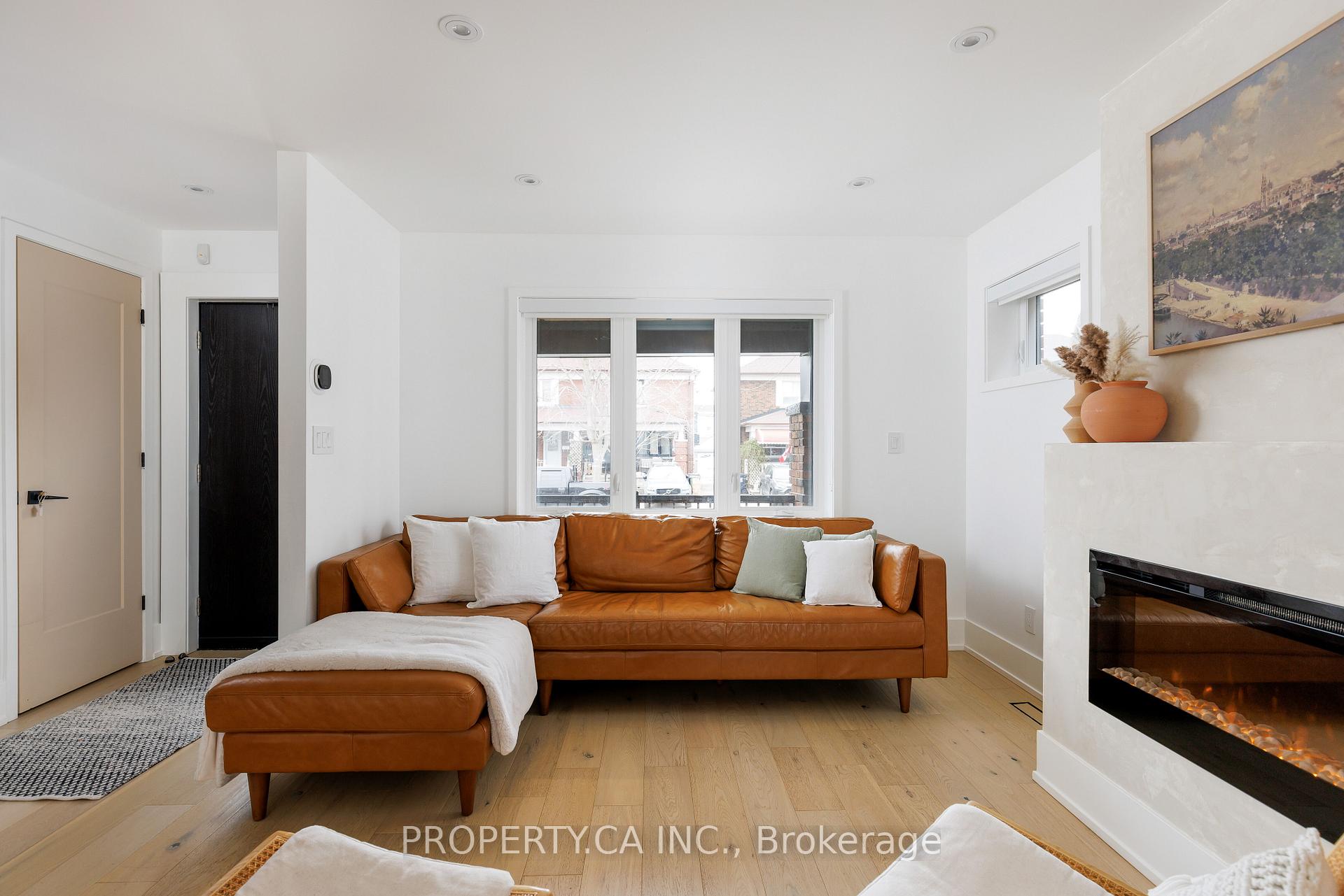 Photo 8 of 68 Frankdale Avenue, Toronto, Danforth Village-East York — HOMEH